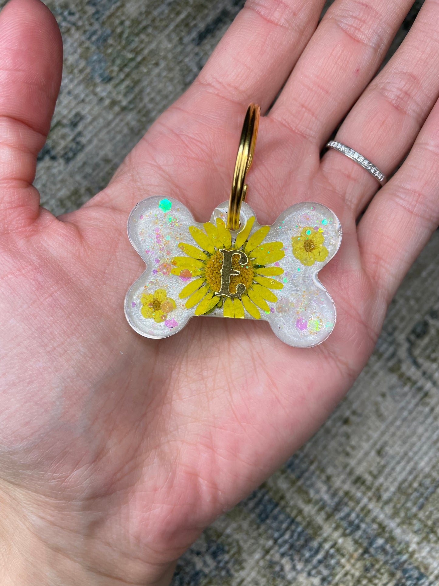 Yellow daisy