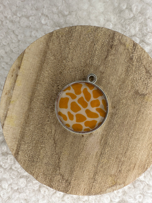 Giraffe print